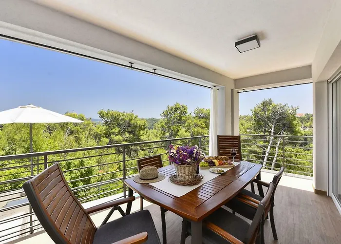 Mirta Zadarvillas Villa